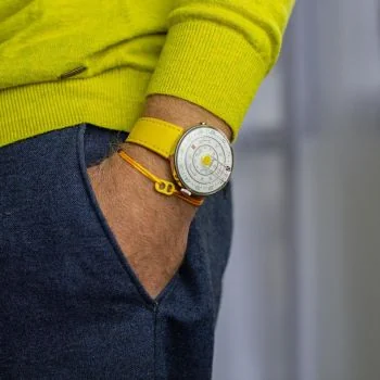 Portée Montre Klokers - Klok 01 - Klokers X Togetherband - Bracelet Cuir Jaune