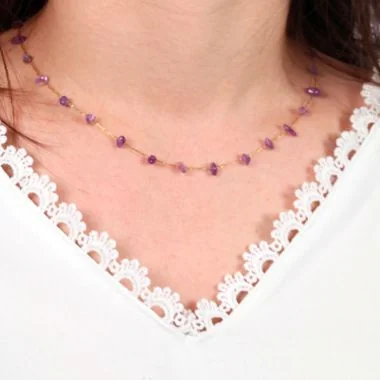 Portée Collier Raffiné Femme Acier Inoxydable Doré - Pierre Naturelle en Quartz Violet