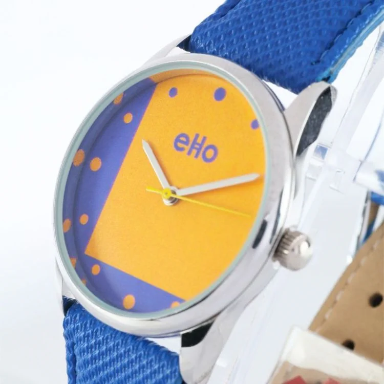 Profil Montre Upcyclé eHo - Collection Color Block - Blue Machine