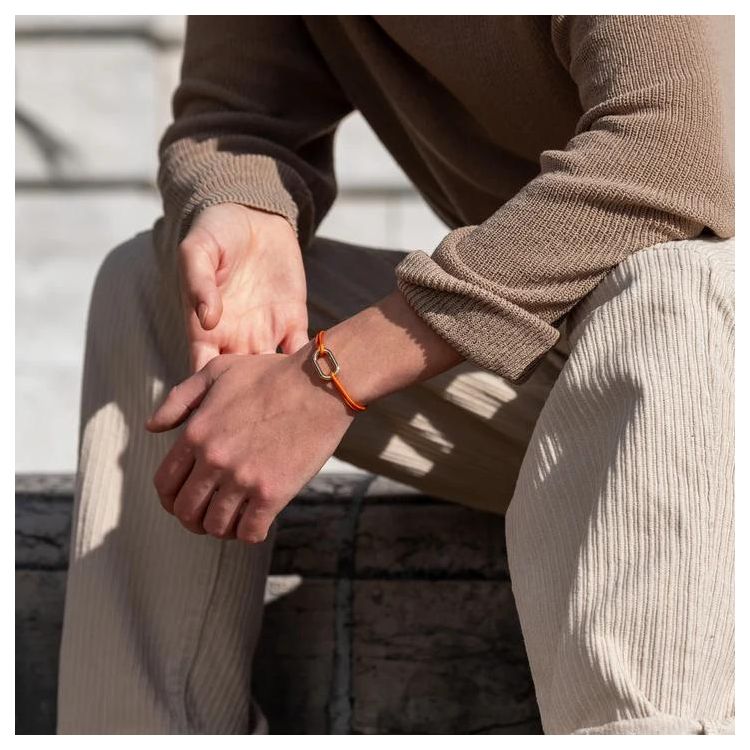 Portée Bracelet Le Vent à la Française - Triomphe