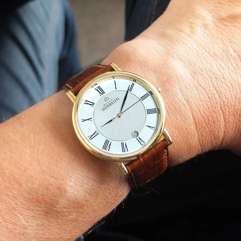 Michel Herbelin Classique Quartz 12248P08MA PVD Or Jaune Cuir Brun