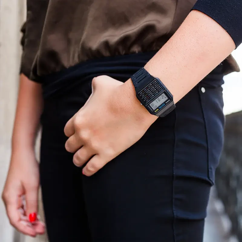 Montre Casio Vintage CA-53W-1ER Calculatrice Rétro 80s