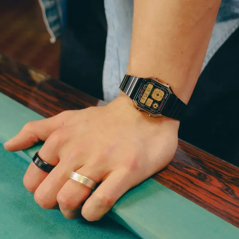 montre CASIO Edgy Collection A130WEGG-1A vue porter