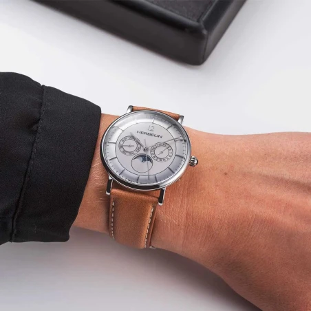 INSPIRATION – PHASE DE LUNE – ACIER & CUIR CAMEL | Club de la Montre