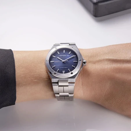 CAP CAMARAT – AUTOMATIQUE – ACIER & BLEU | Club de la Montre