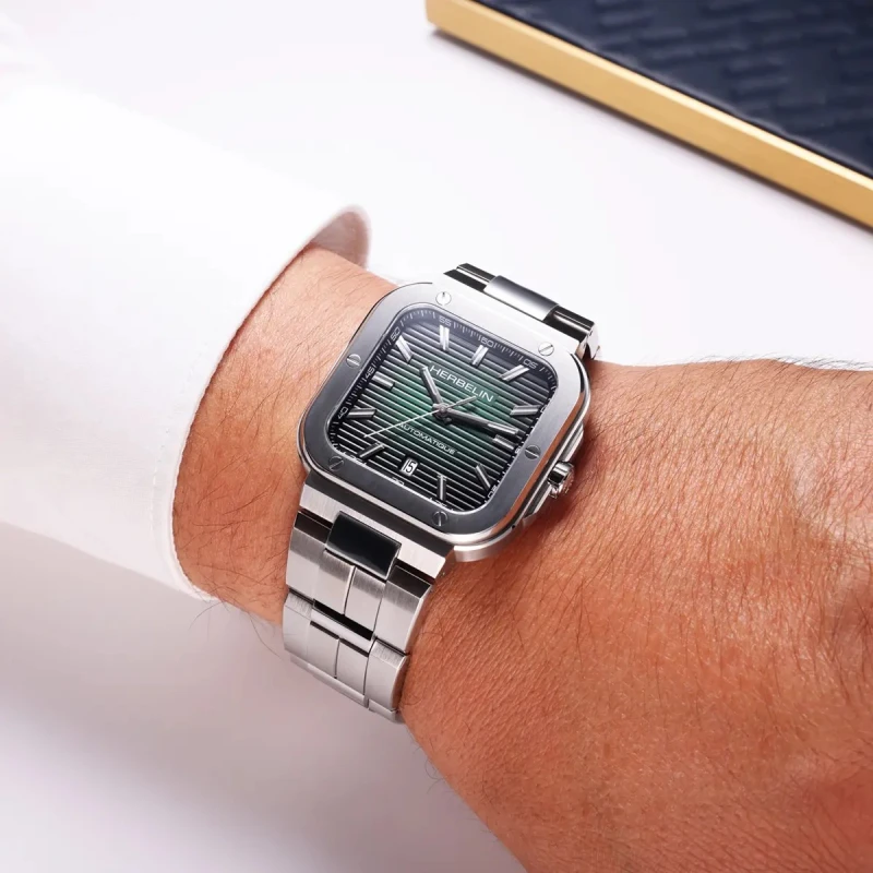 CAP CAMARAT – SQUARE AUTOMATIQUE – VERT & ACIER | Club de la Montre
