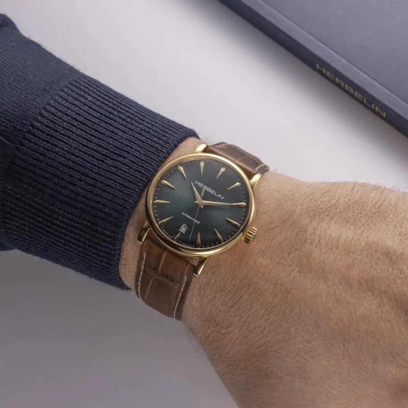 INSPIRATION – AUTOMATIQUE – PVD OR & CUIR BRUN | Club de la Montre
