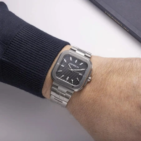 CAP CAMARAT – SQUARE QUARTZ – NOIR & ACIER | Club de la Montre