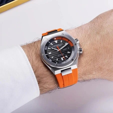 CAP CAMARAT – DIVER AUTOMATIQUE – ACIER | Club de la Montre