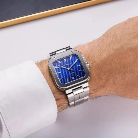 CAP CAMARAT SQUARE – AUTOMATIQUE – BLEU & ACIER | Club de la Montre