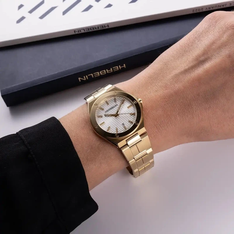 CAP CAMARAT – QUARTZ – PVD OR JAUNE | Club de la Montre