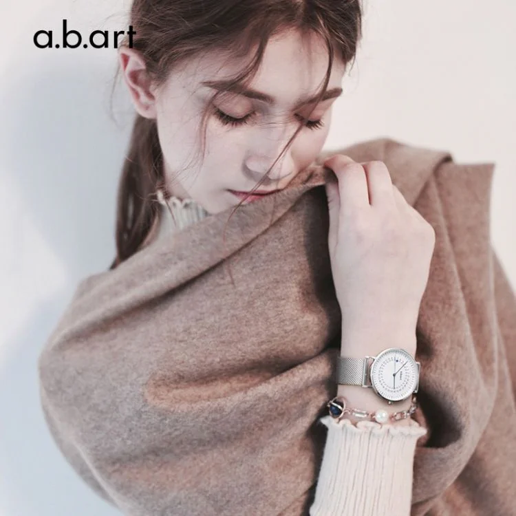 Portée Montre a.b.art Femme Maille Milanaise Argenté Cadran Blanc Calendrier 31j - FD36-101-6S