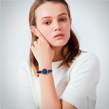  Portée Jonas & Verus Lumière acier cadran bleu marine bracelet cuir bleu marine et noir surpiqûre bleue mat