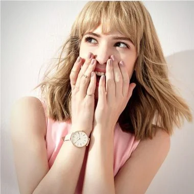  Portée Jonas & Verus Minor Girl acier cadran blanc bracelet cuir rose surpiqûre rose lisse