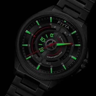 Nuit Montre Fiyta Photographer Automatique Noir et Rouge GA860022.BBB