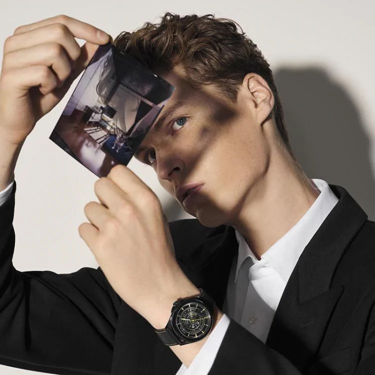 Lifestyle 5 Montre Fiyta Photographer Automatique Noir et Jaune GA860023.BBB