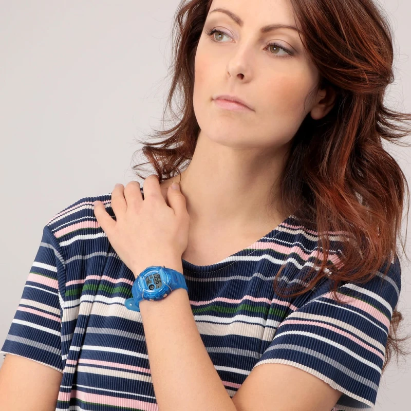 Sector Watch - Ex-05 - Digital - Blue - R3251526001
