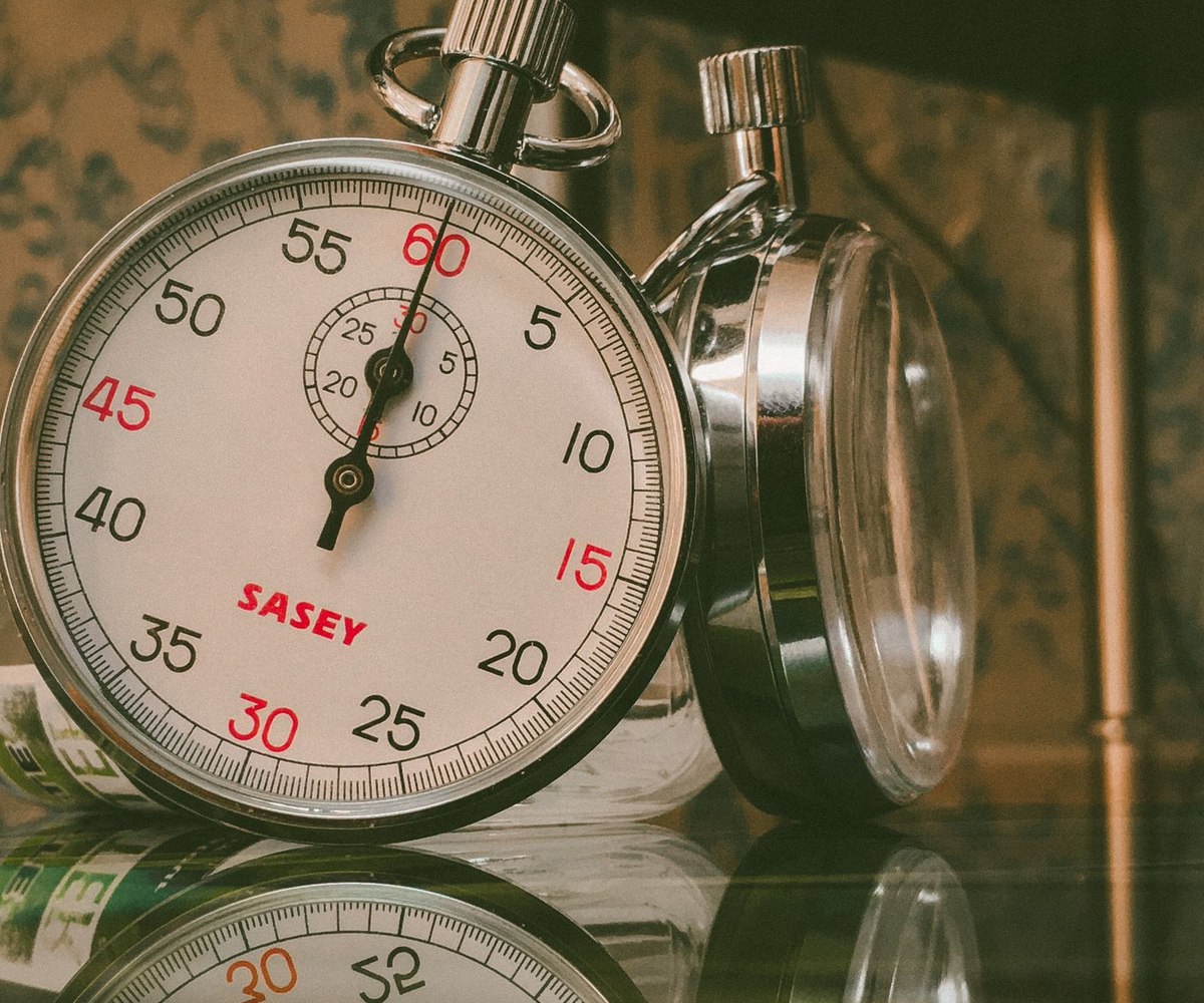Antique Mechanical Timepieces and Their Reflections