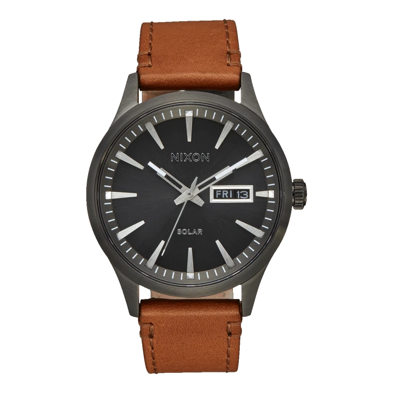 Nixon Watch - Sentry Solar Leather Gunmetal | Club de la Montre