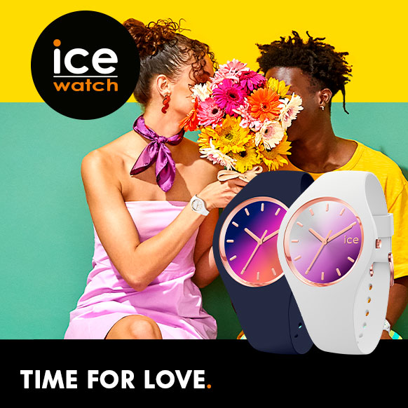 Mère et fille portant une montre Ice-Watch