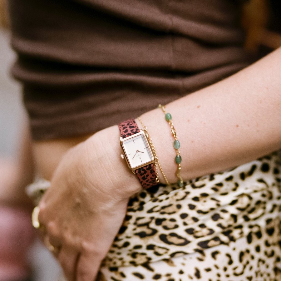 Charlie Paris, poignet sur maille marron