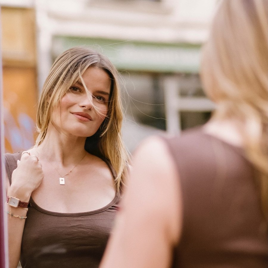 Charlie Paris, deux femmes dans la rue
