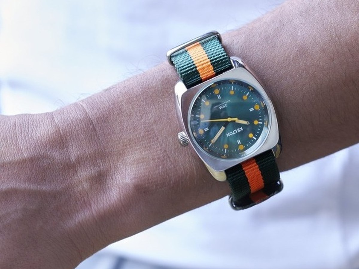 Montre Kelton Octogone sur bracelet nato portée au poignet