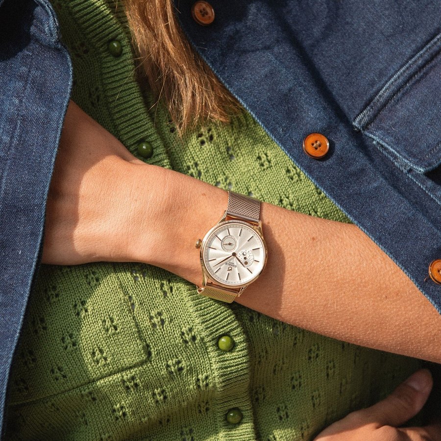 Montre Charlie Paris Charlie Paris SULLY Doré rose en situation