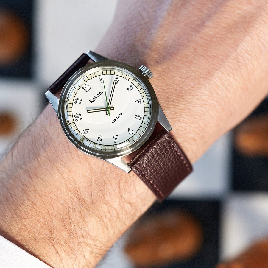 Montre Kelton Kelton H&eacute;ritage Blanche Marron en situation