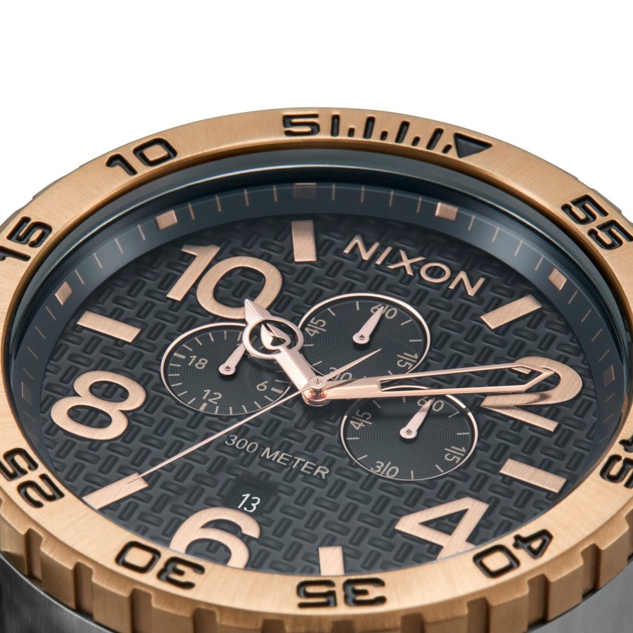 Lunette gradu&eacute;e or rose du chronographe Nixon 51-30