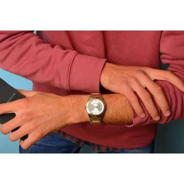 Portée Montre Performer Homme Métal Bicolore Doré et Argenté -7035512