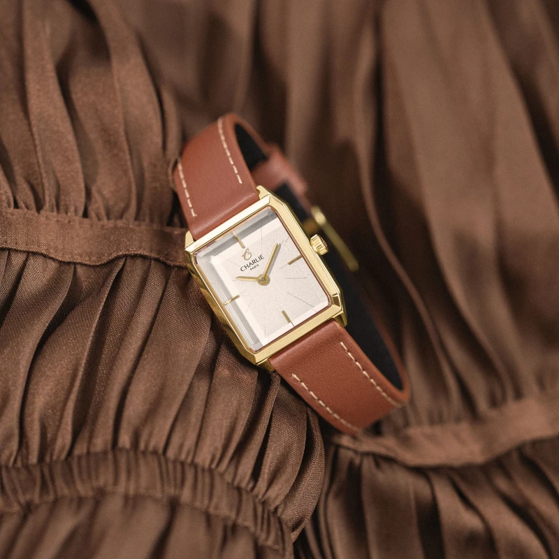 Charlie Paris - Bracelet cuir marron - 14 mm - Boucle dorée jaune | Club de la Montre