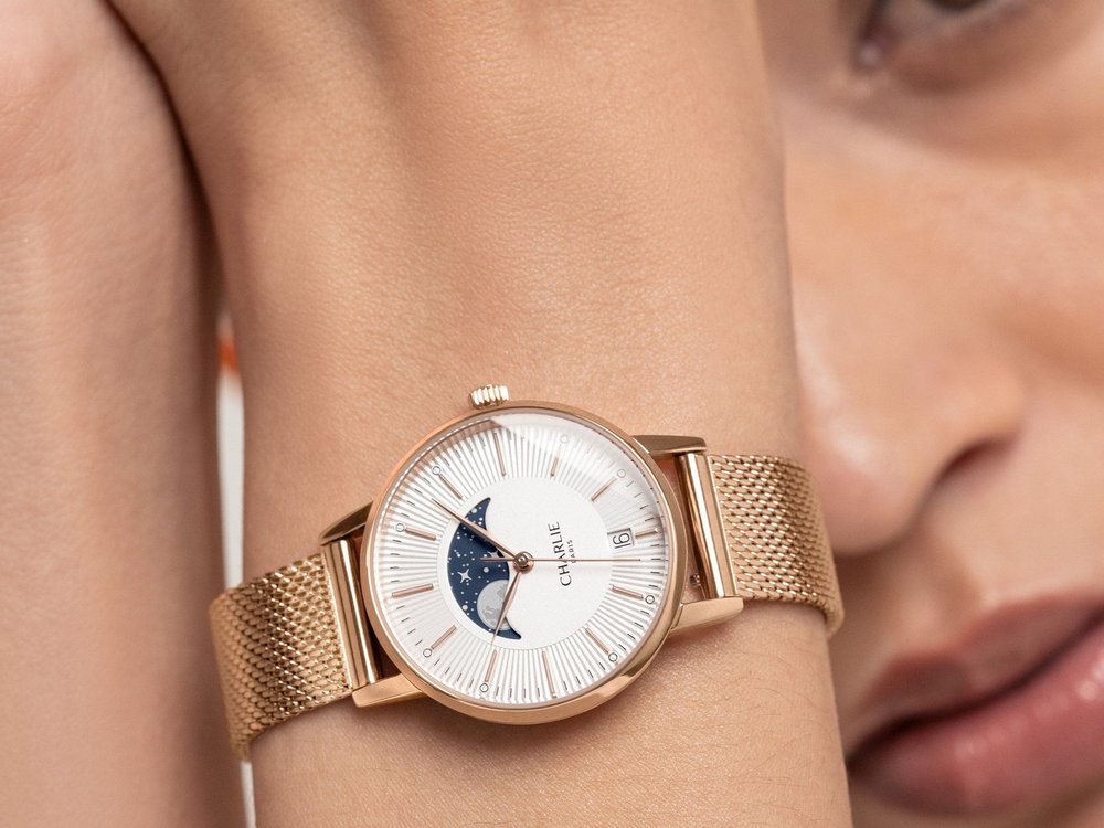 Montres d'été pour femme : 8 modèles Charlie Paris pour briller au soleil